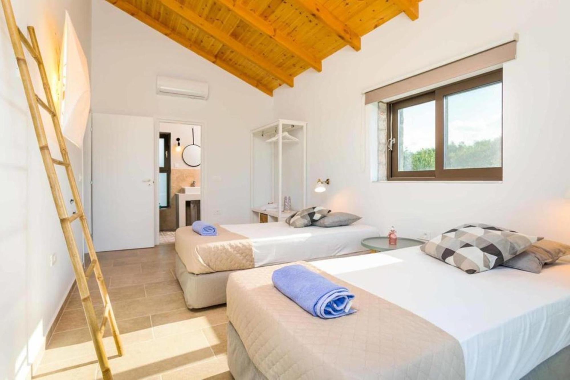 Astarte Villas - Petra Elia Private Villa With Pool Πλάνος Εξωτερικό φωτογραφία